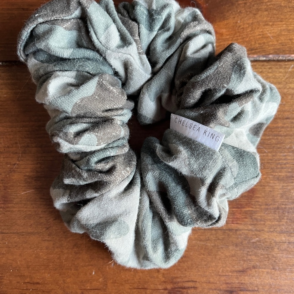 Chelsea King Scrunchie
